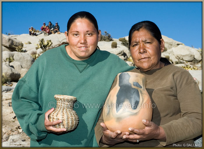 PaiPai Art Baskets Pottery Picture Loading...